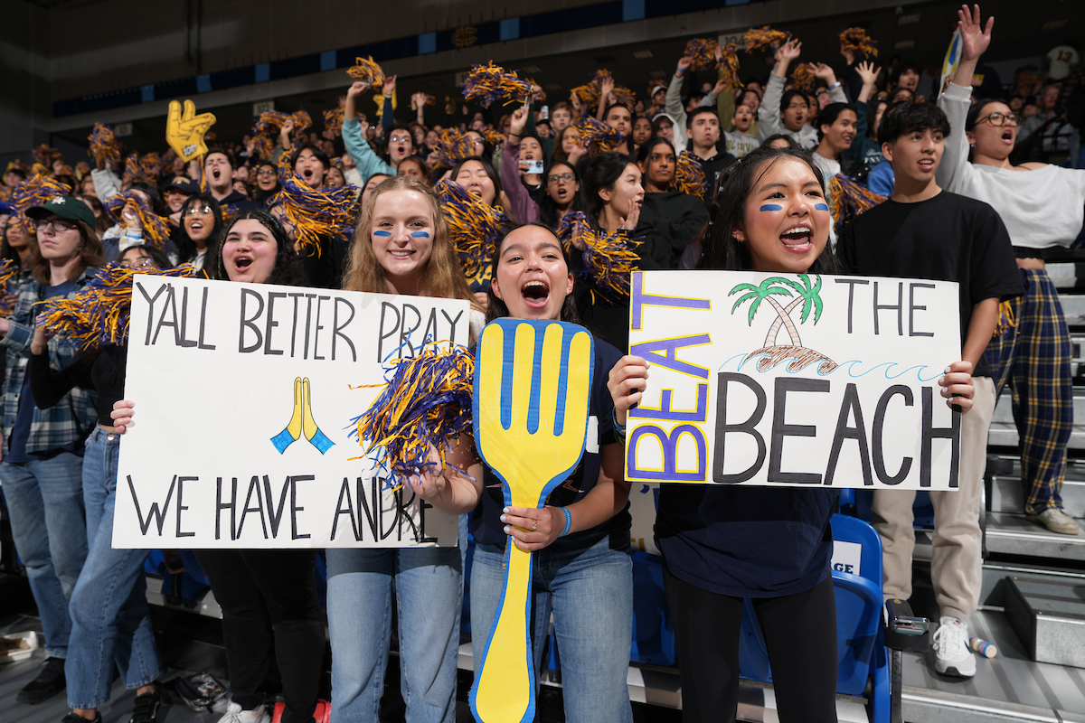 UCI beat LBS 82-61